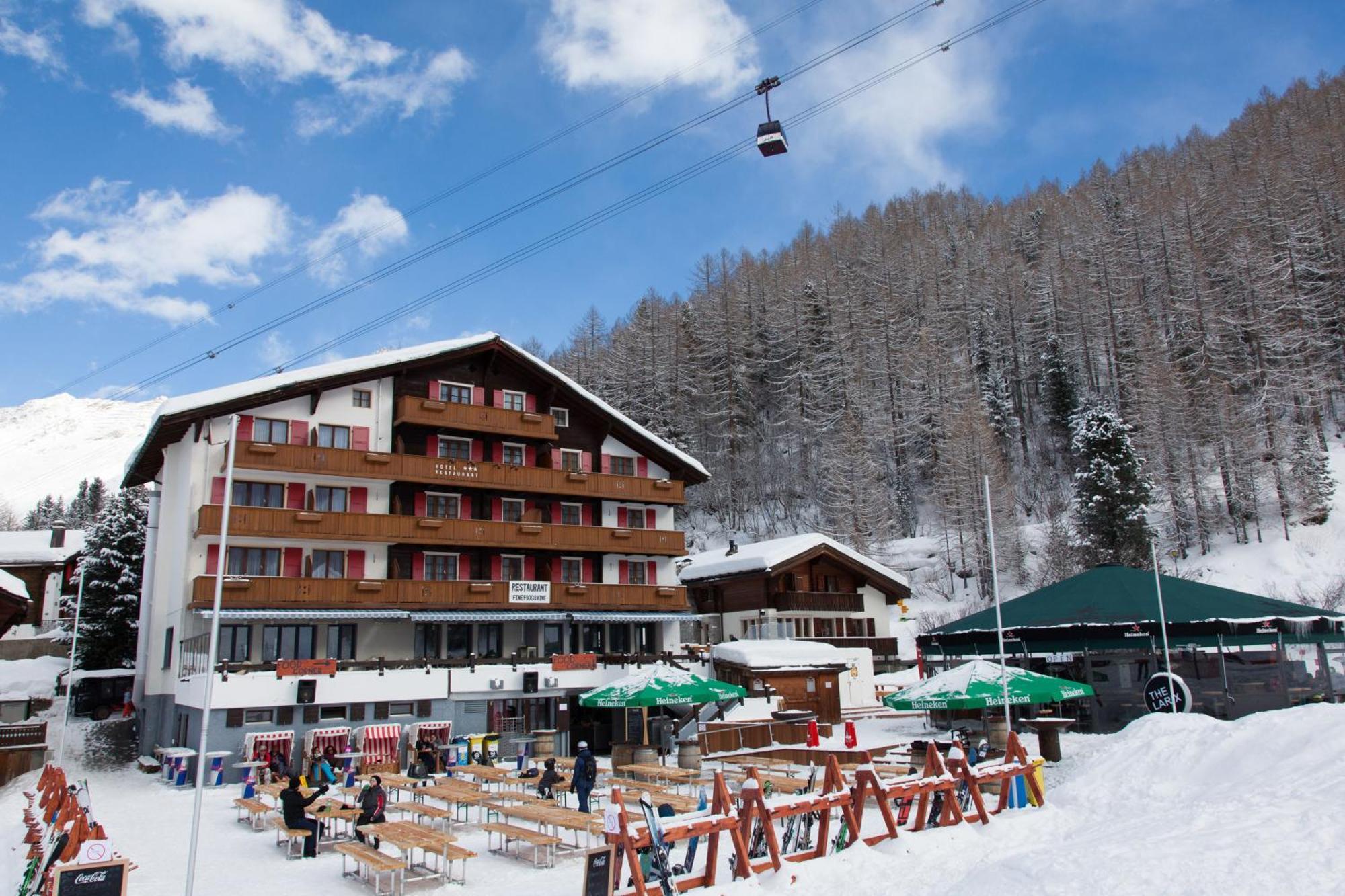 Hotel The Larix Ski-In Ski-Out Зас-Фе Экстерьер фото
