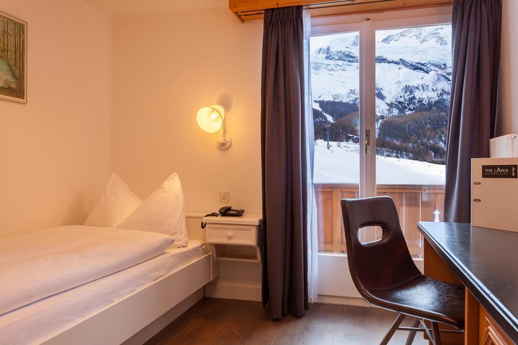 Hotel The Larix Ski-In Ski-Out Зас-Фе Экстерьер фото